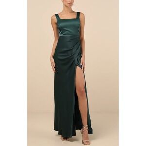 NWT Lulus Red Carpet Romance Emerald Green Satin Square Neck Maxi Dress Sz S